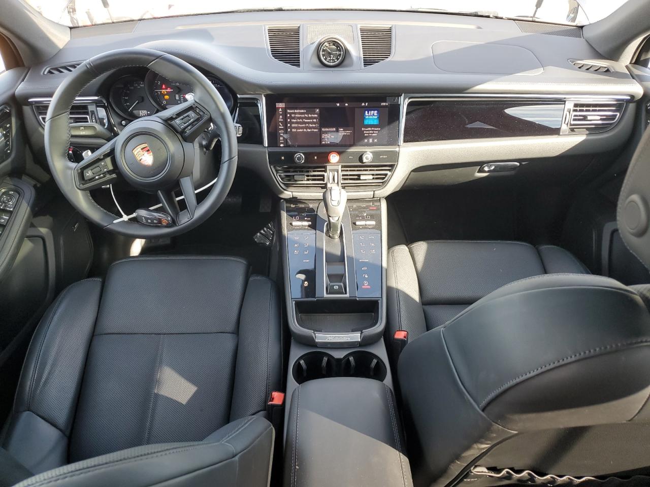 2024 Porsche Macan Base VIN: WP1AA2A56RLB16224 Lot: 89880195