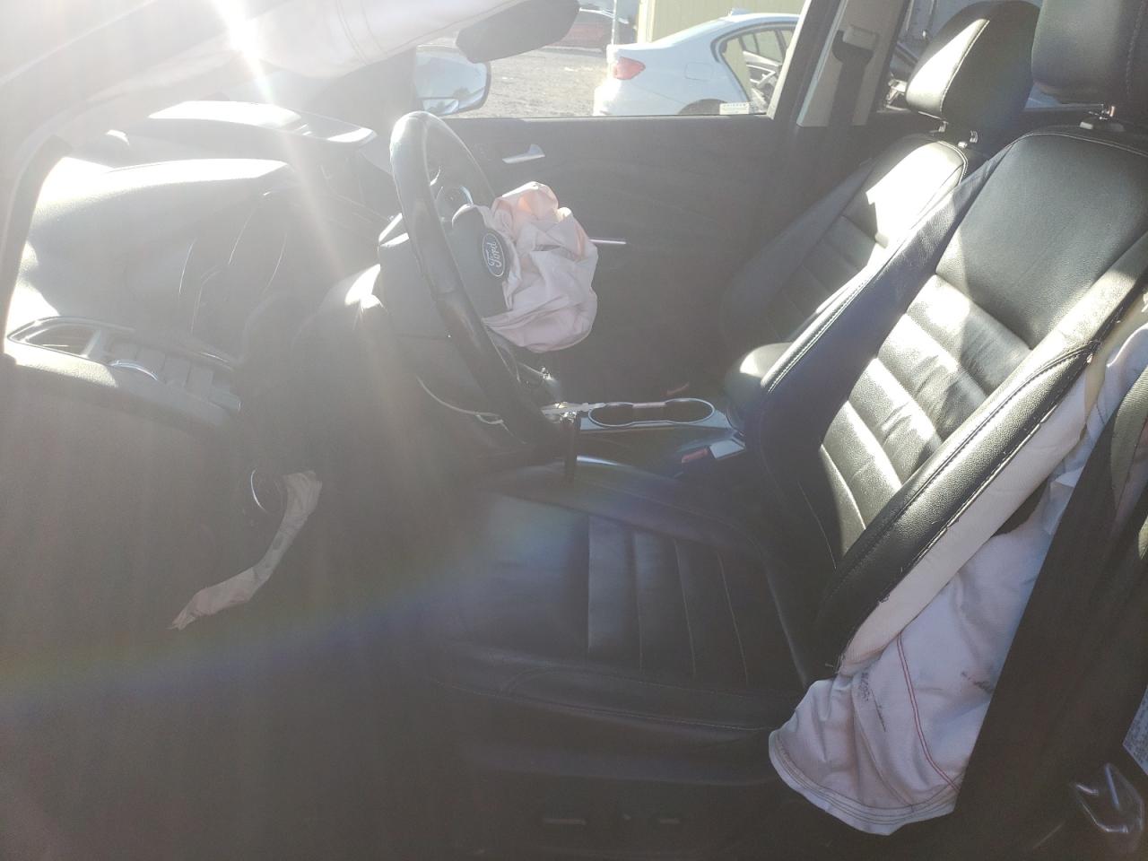 2016 Ford Escape Titanium VIN: 1FMCU0J92GUB60961 Lot: 82621455