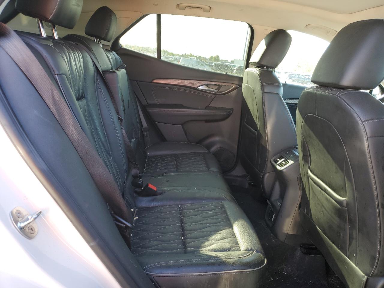 2021 Buick Envision Avenir VIN: LRBFZSR43MD192044 Lot: 85764985