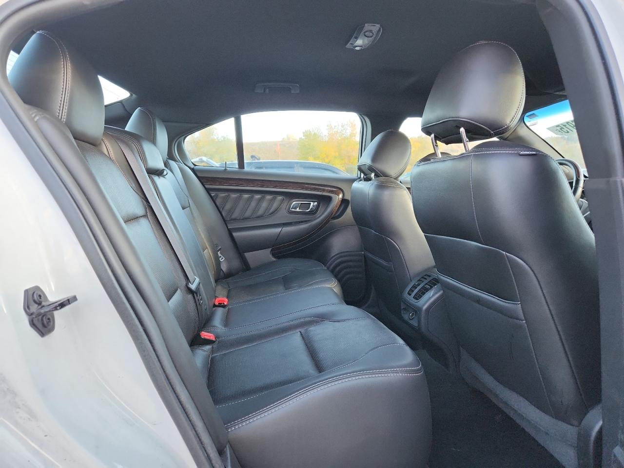 2015 Ford Taurus Limited VIN: 1FAHP2F8XFG126881 Lot: 87106915