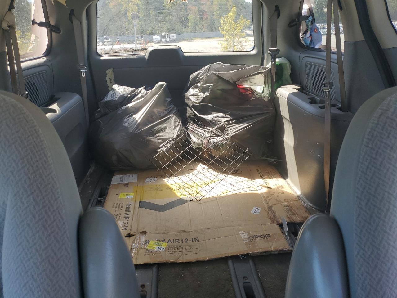 2006 Chrysler Town & Country VIN: 1A4GP45R06B740051 Lot: 84612285