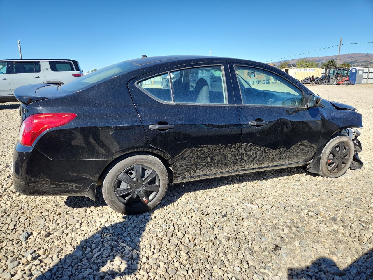 2017 Nissan Versa S VIN: 3N1CN7AP0HL853213 Lot: 89932185