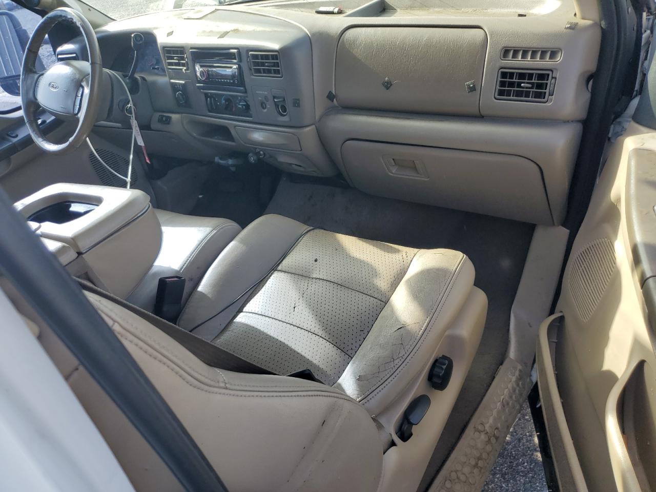 2001 Ford F250 Super Duty VIN: 1FTNX21F71EB26733 Lot: 85272795