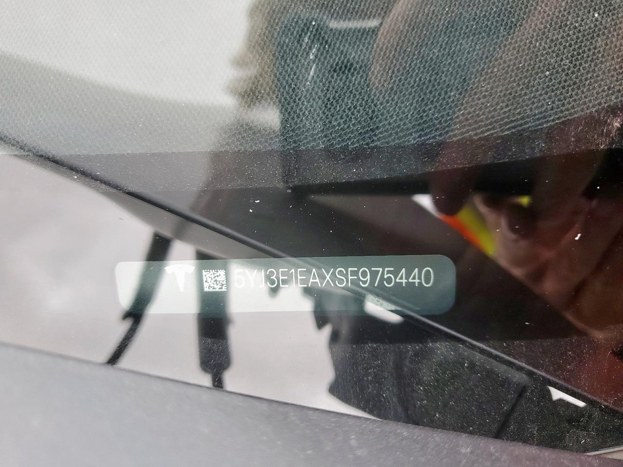 2025 Tesla Model 3 VIN: 5YJ3E1EAXSF975440 Lot: 90507415