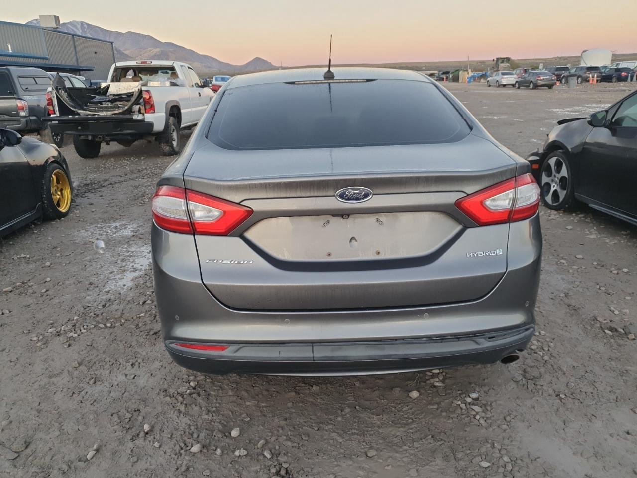 2014 Ford Fusion Se Hybrid VIN: 3FA6P0LU2ER256271 Lot: 87425485
