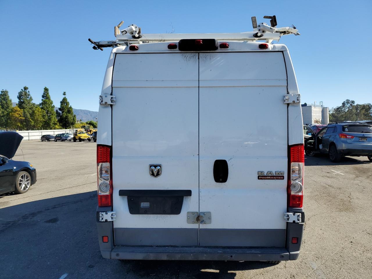 2018 Ram Promaster Van 2500 H VIN: 3C6TRVDG5JE100781 Lot: 82476095