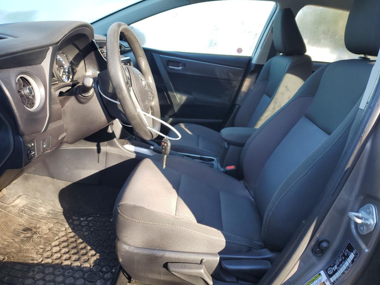 2017 Toyota Corolla L VIN: 2T1BURHE3HC875236 Lot: 85825505