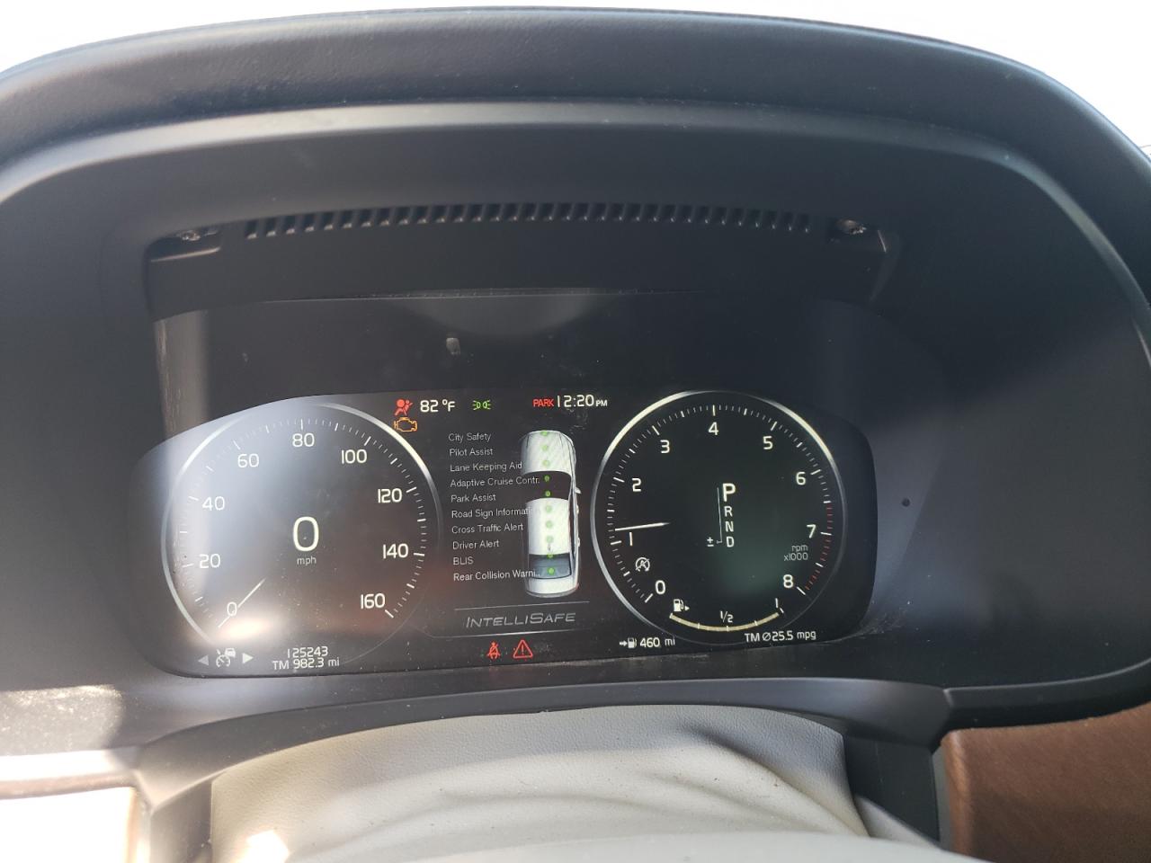 2017 Volvo S90 T6 Inscription VIN: YV1A22MLXH1000909 Lot: 86530605