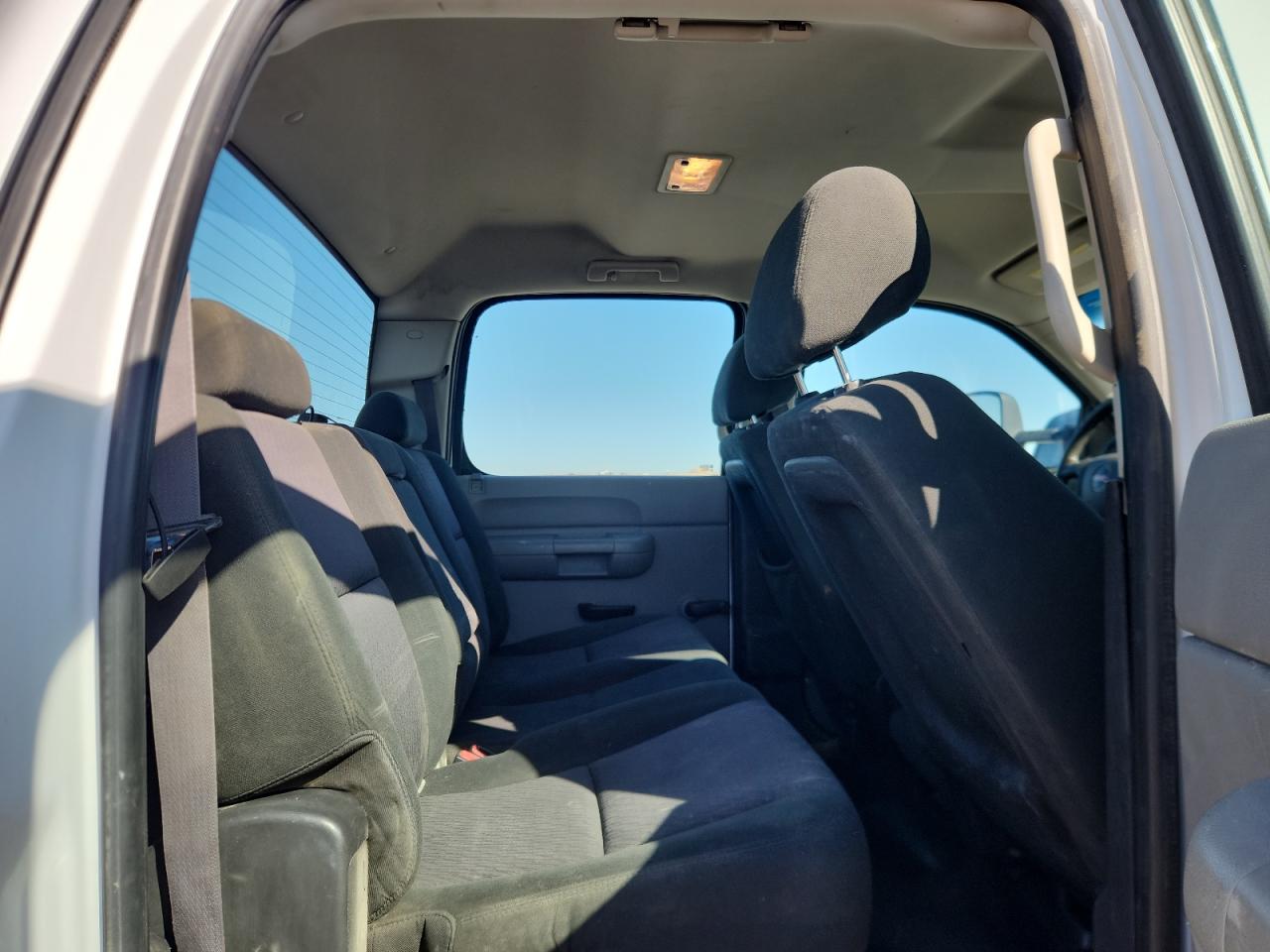 2011 GMC Sierra K2500 Heavy Duty VIN: 1GT12ZCG2BF241828 Lot: 85748005