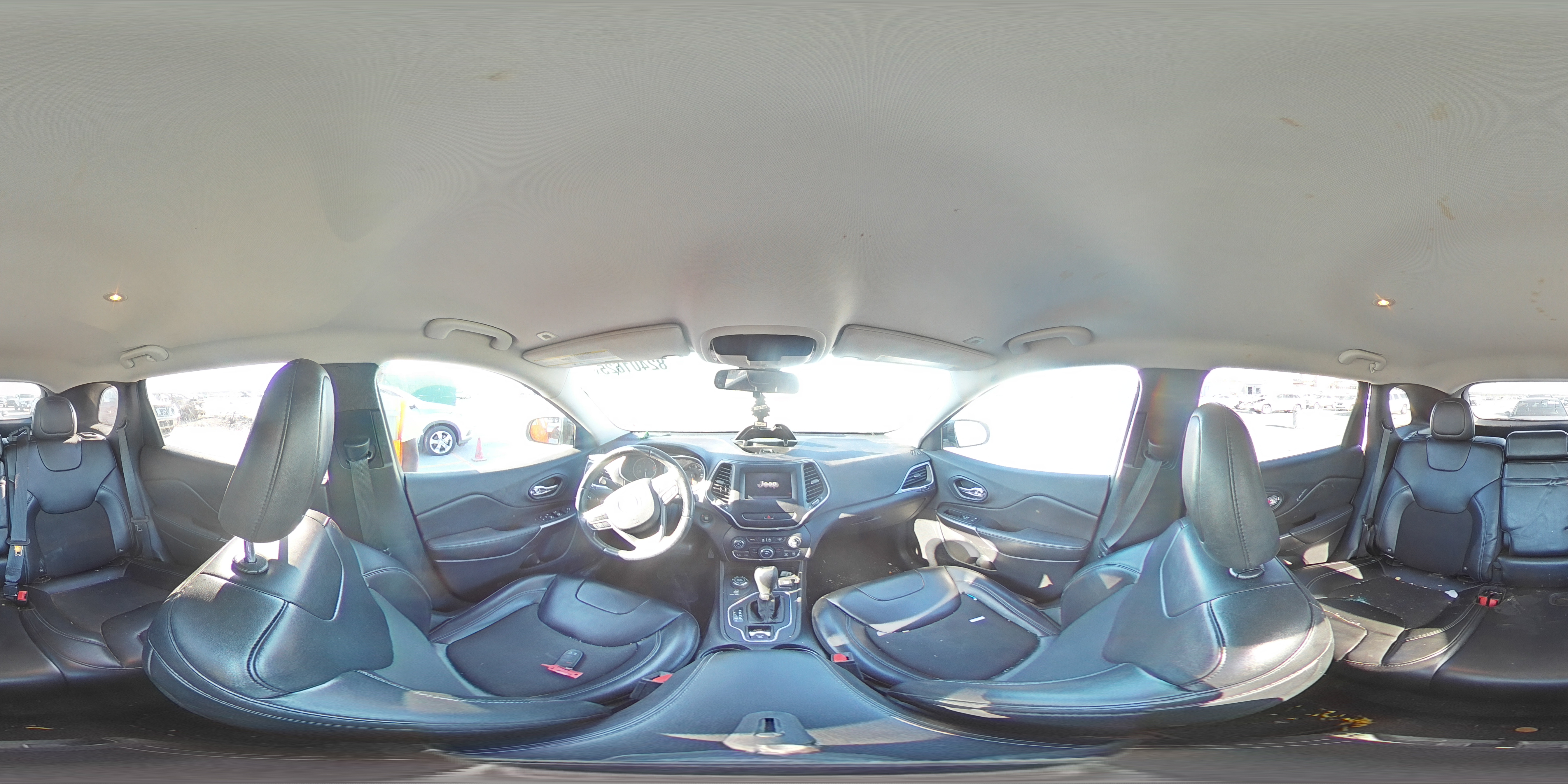 2019 Jeep Cherokee Latitude Plus VIN: 1C4PJMLB1KD182271 Lot: 82401625