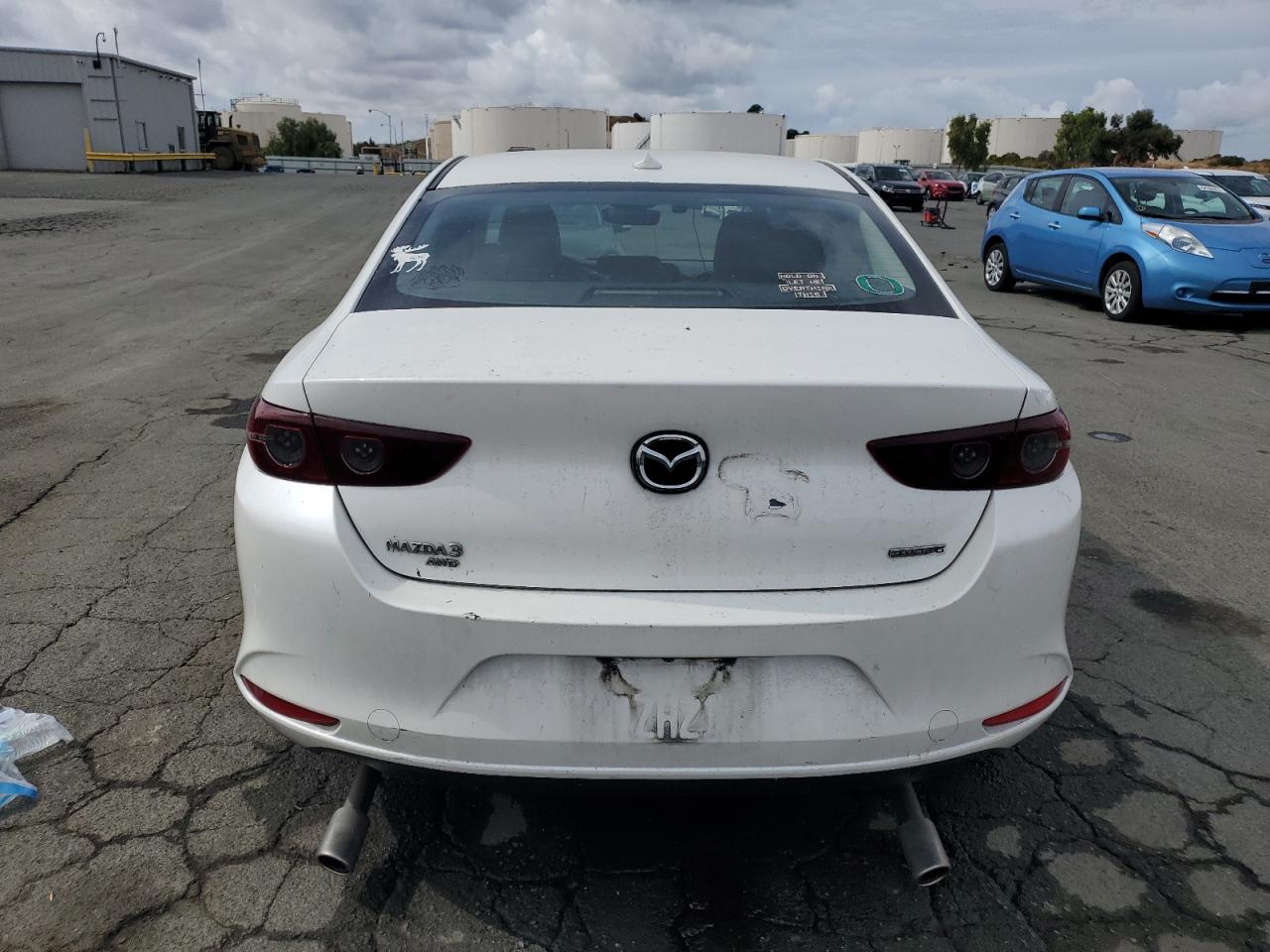 2019 Mazda 3 Preferred VIN: JM1BPBDM9K1116923 Lot: 81939005