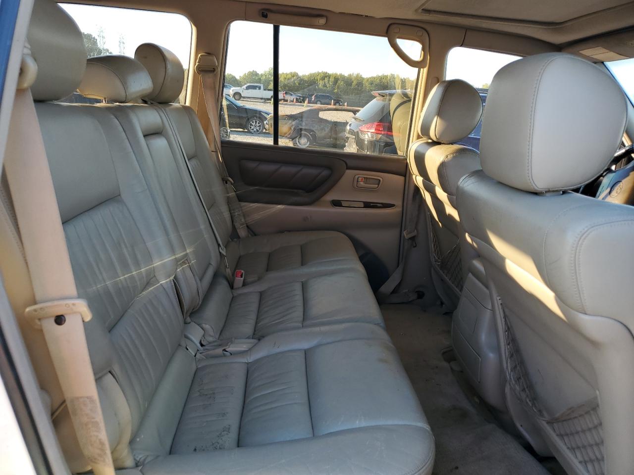 2000 Toyota Land Cruiser VIN: JT3HT05J8Y0110628 Lot: 84655295