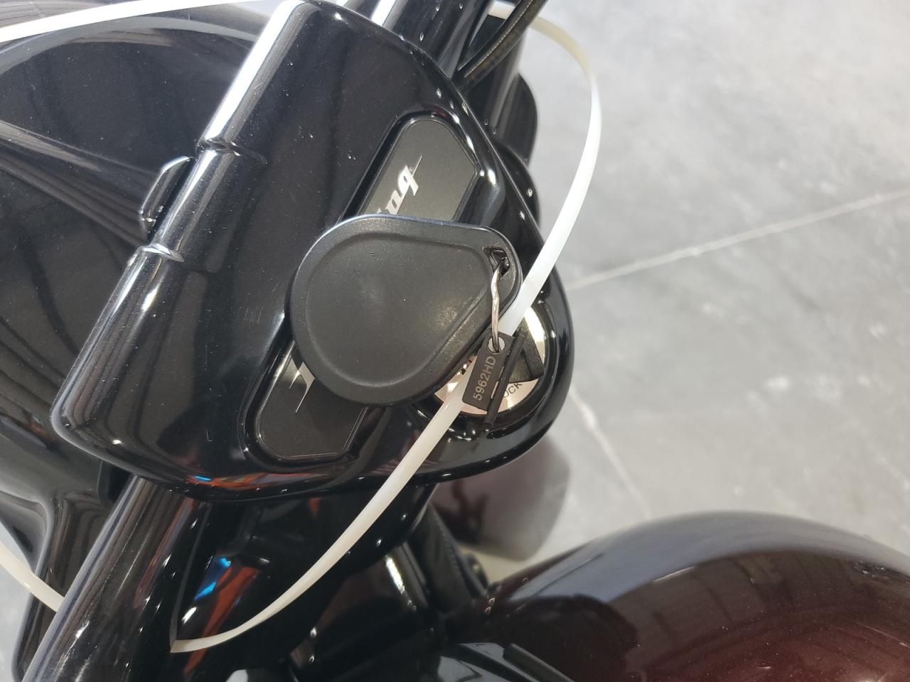 2019 Harley-Davidson Flhrxs VIN: 1HD1KVP10KB645666 Lot: 86287575