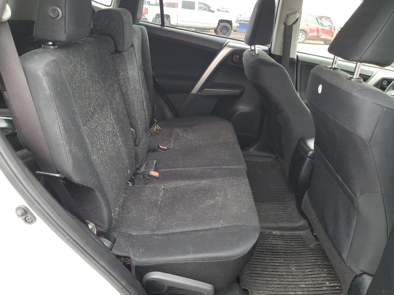 2018 Toyota Rav4 Le VIN: JTMBFREV2JJ212524 Lot: 82273485