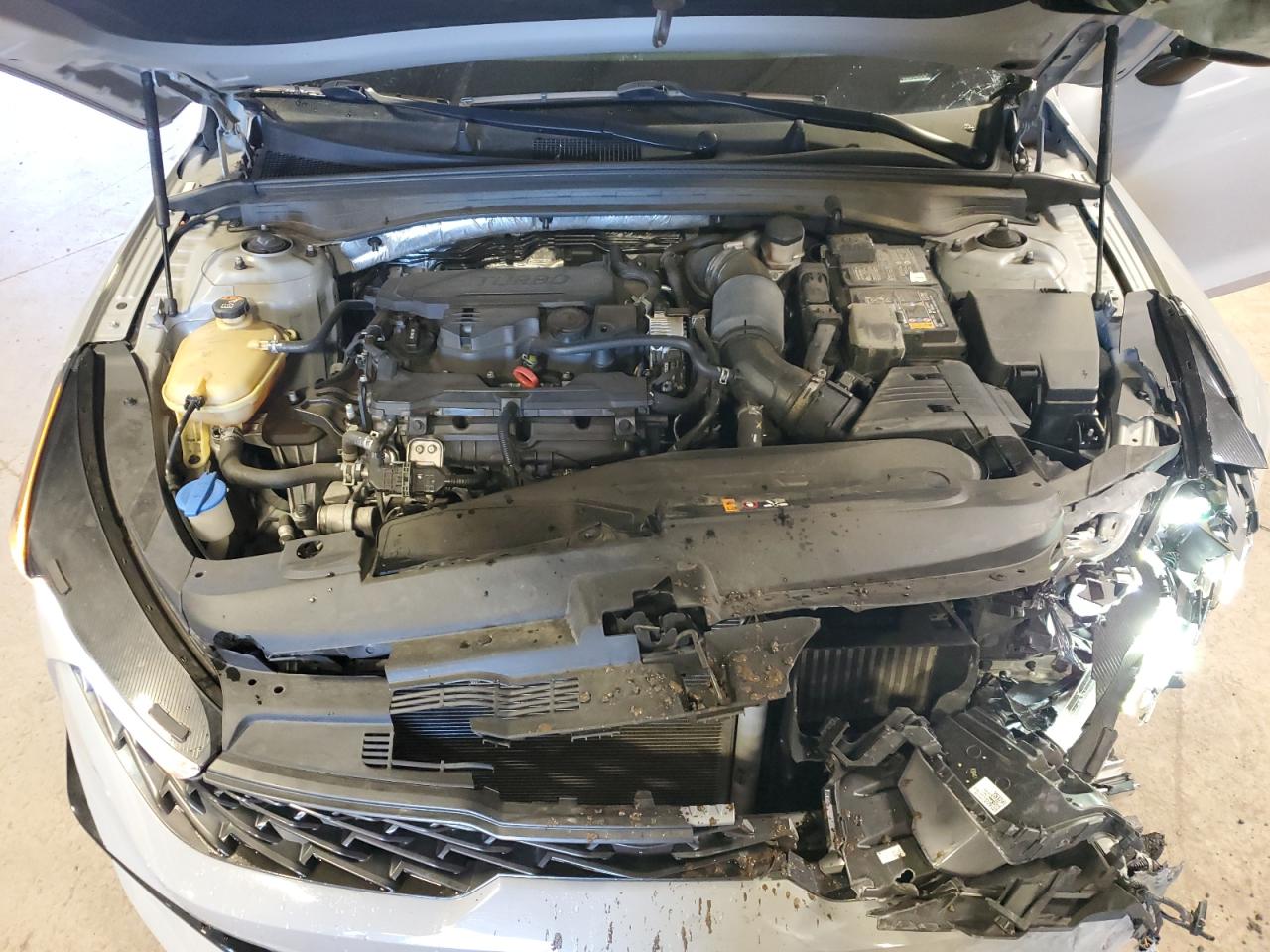 2024 Kia K5 Gt Line VIN: 5XXG64J27RG236726 Lot: 85921675