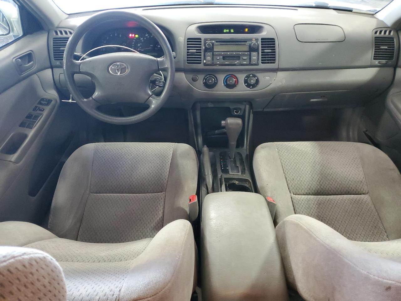 2004 Toyota Camry Le VIN: 4T1BF30K04U578636 Lot: 84881195