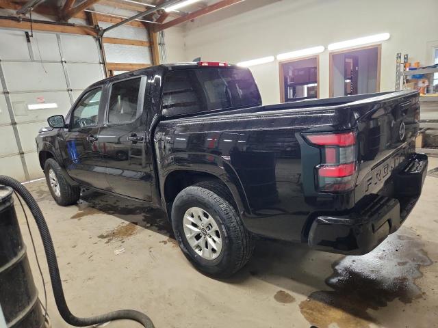  NISSAN FRONTIER 2024 Czarny