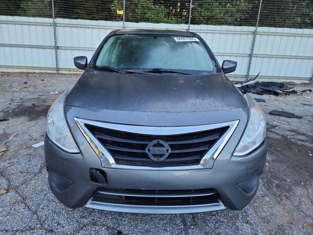  NISSAN VERSA 2017 Szary