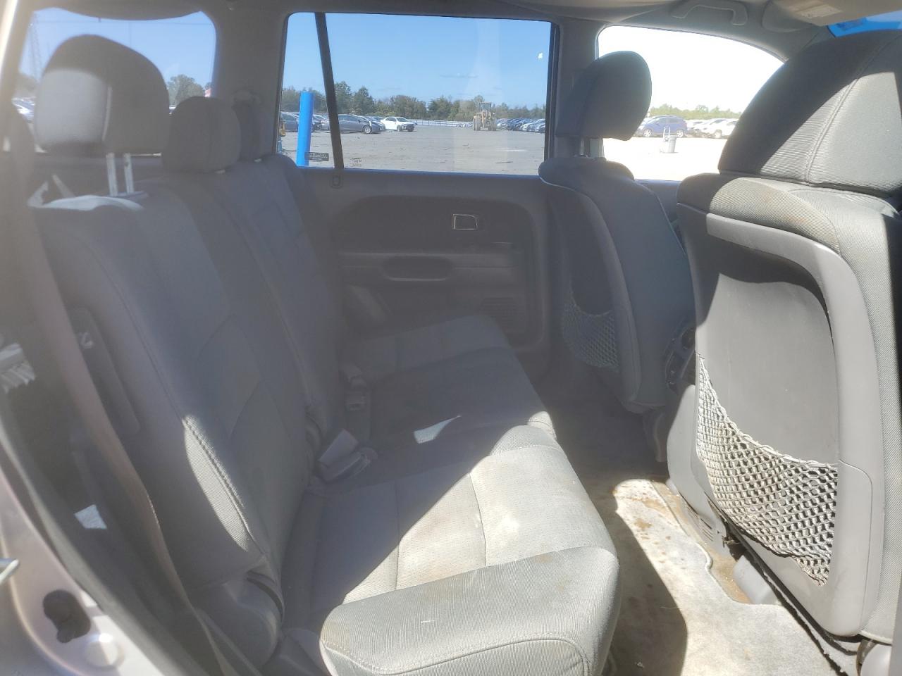 2006 Honda Pilot Lx VIN: 2HKYF181H6H561088 Lot: 83757335