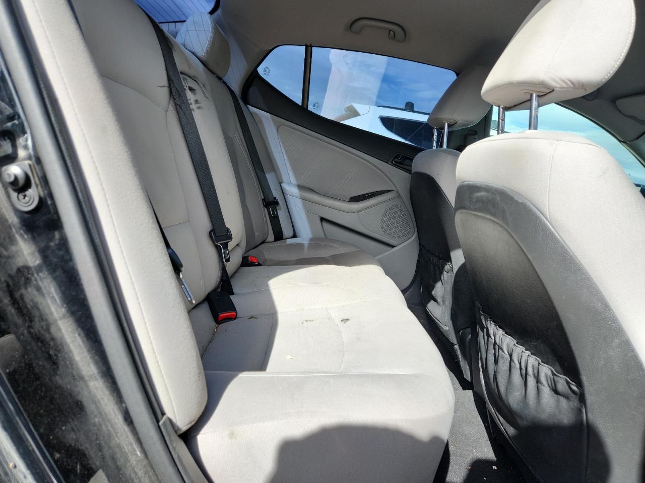2015 Kia Optima Lx VIN: 5XXGM4A71FG477355 Lot: 82500385