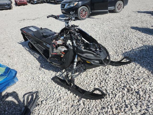 2017 Ski Doo Renegade End
