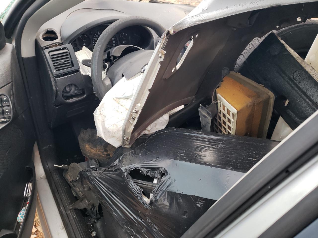 2005 Ford Focus Zx5 VIN: 3FAFP37N05R145139 Lot: 85874485