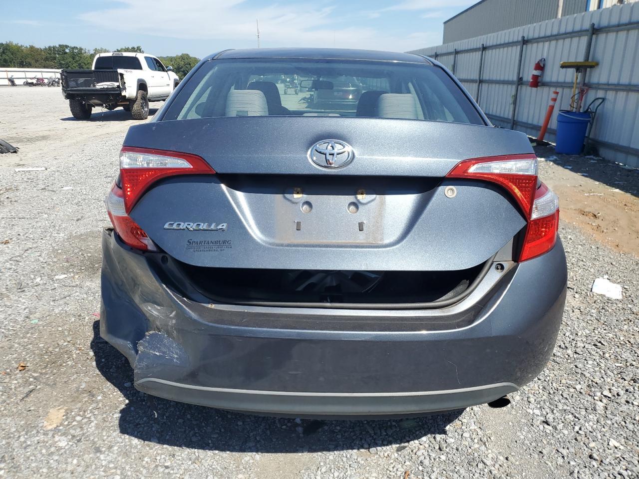 2015 Toyota Corolla L VIN: 2T1BURHE8FC477503 Lot: 84650825