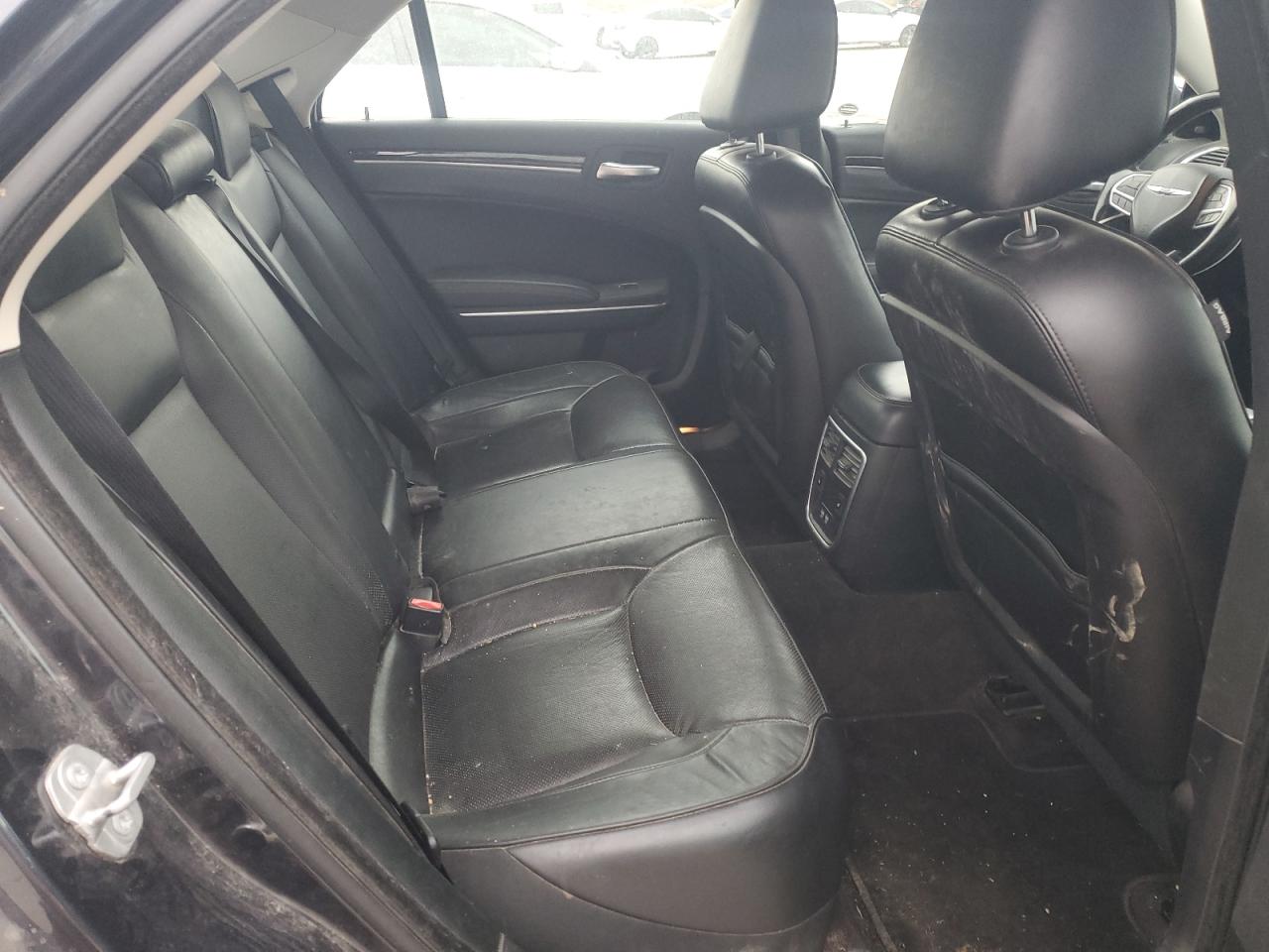 2018 Chrysler 300 Limited VIN: 2C3CCAKG9JH300416 Lot: 86305815