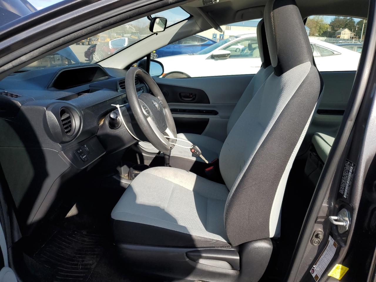 2013 Toyota Prius C VIN: JTDKDTB37D1536434 Lot: 86616335