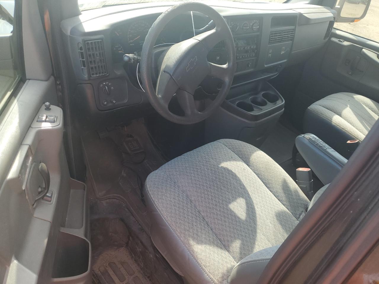 2006 Chevrolet Express G3500 VIN: 1GAHG39U961267686 Lot: 84778235