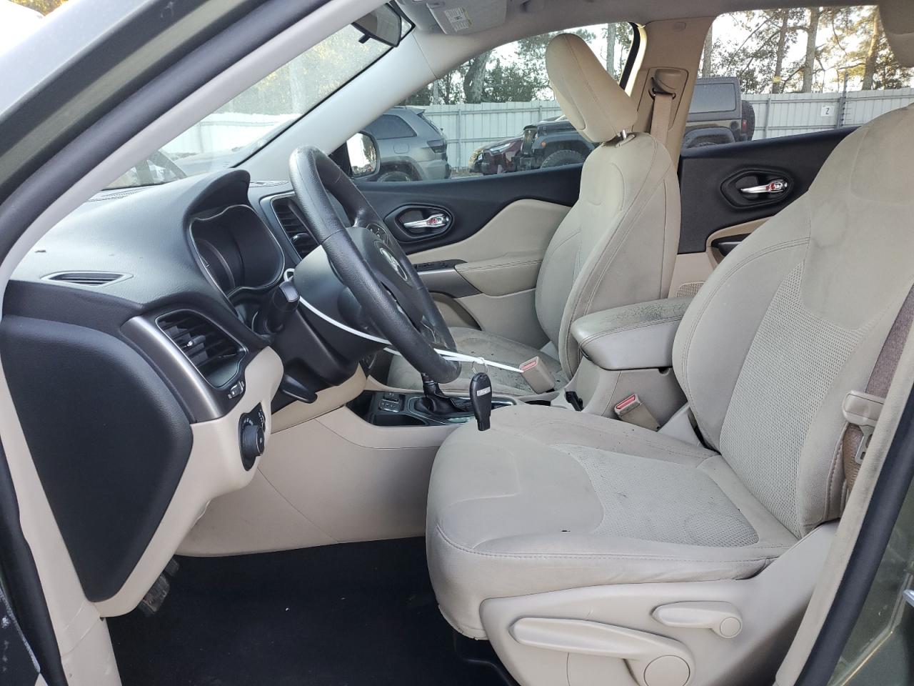 2019 Jeep Cherokee Latitude VIN: 1C4PJLCB4KD241369 Lot: 81866775