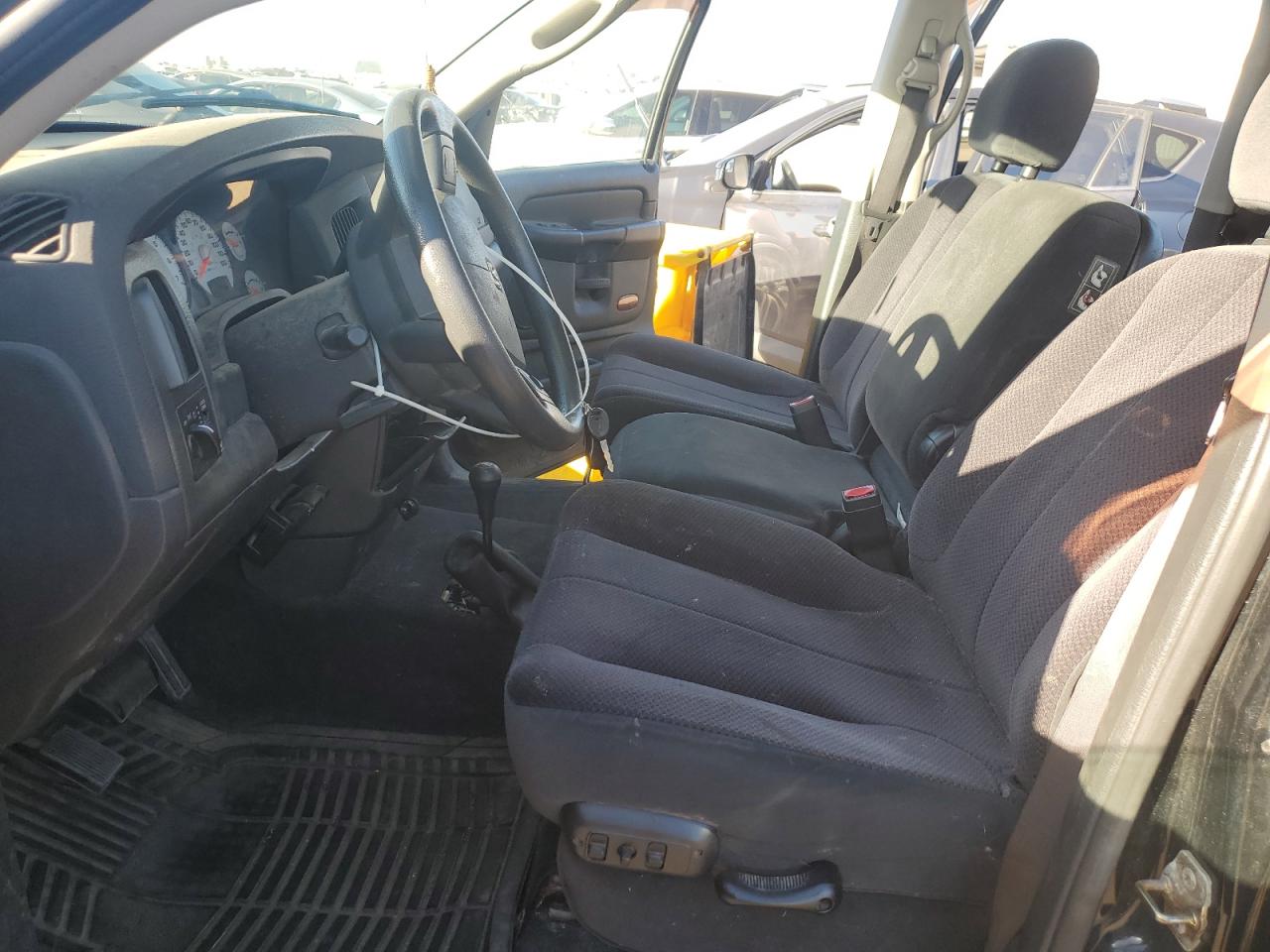 2004 Dodge Ram 1500 St VIN: 1D7HU18D34J234157 Lot: 84011635