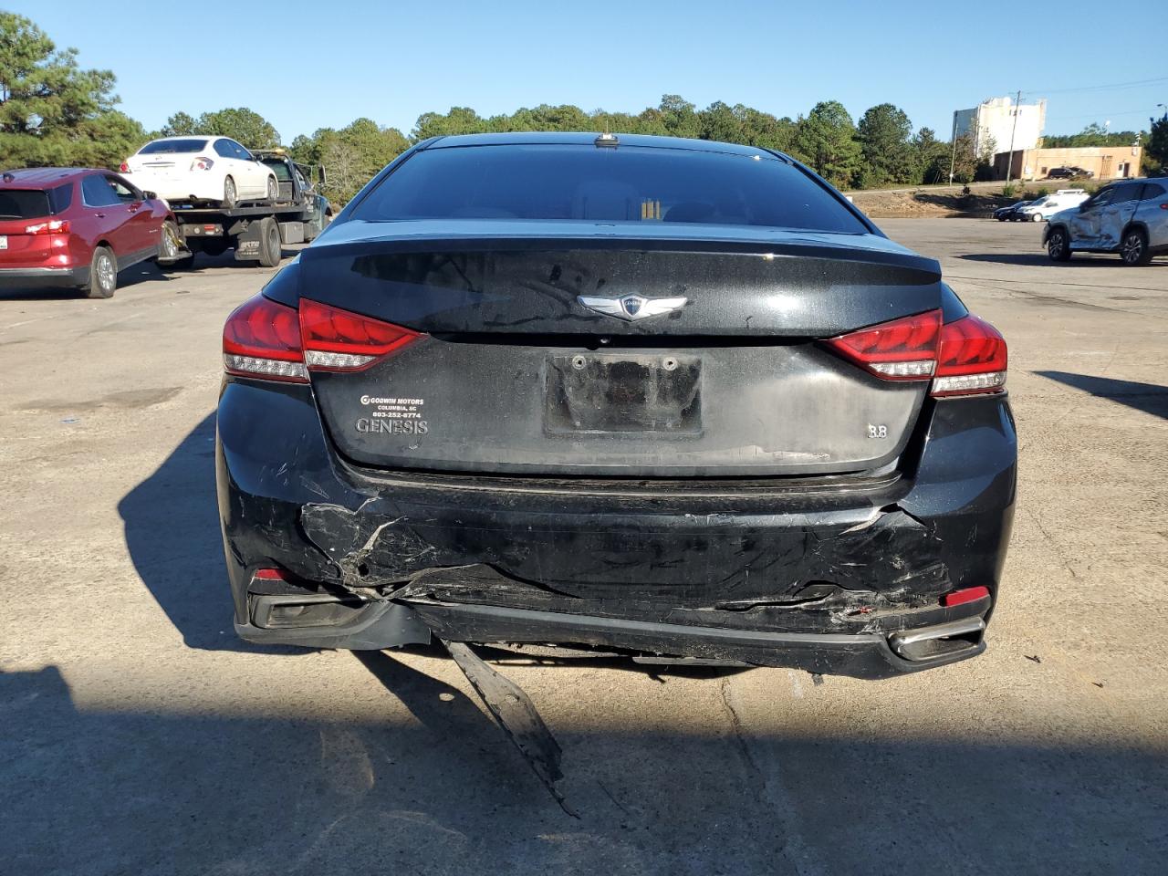 2015 Hyundai Genesis 3.8L VIN: KMHGN4JE1FU095196 Lot: 82528465