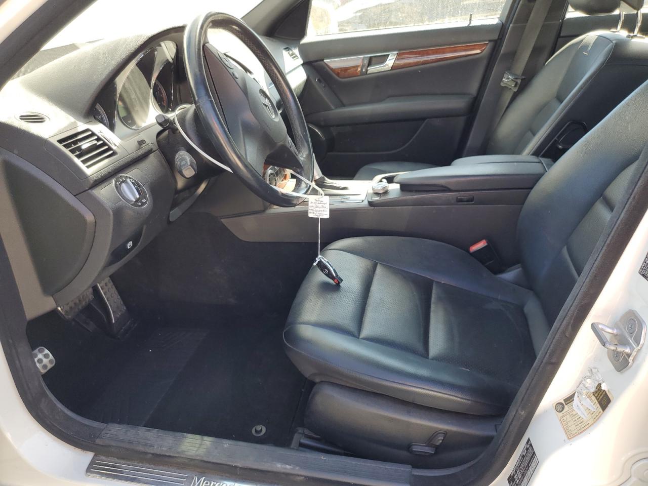 2010 Mercedes-Benz C 300 VIN: WDDGF5EBXAR130620 Lot: 85757405