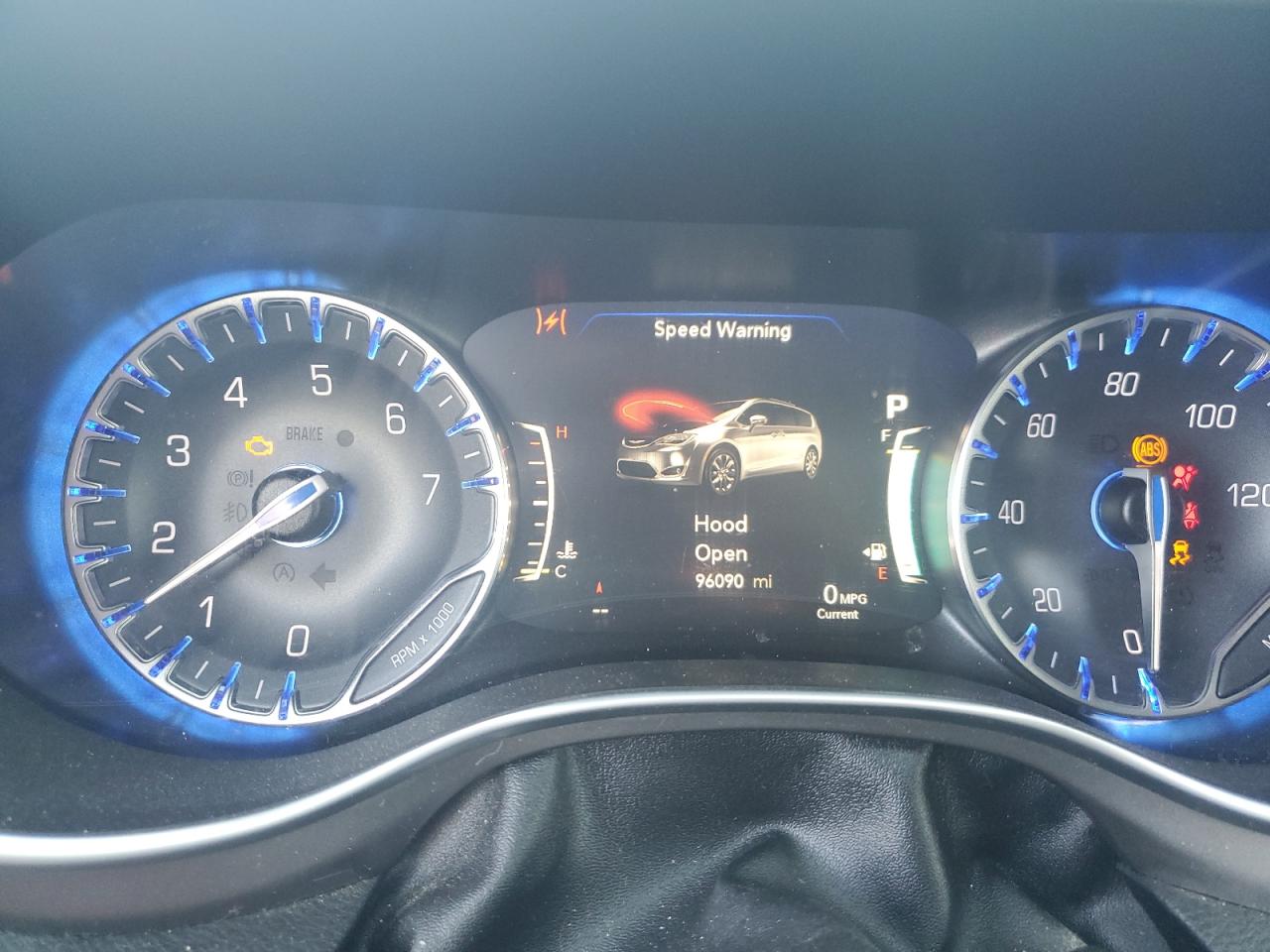 2018 Chrysler Pacifica Limited VIN: 2C4RC1GG8JR320424 Lot: 82219775