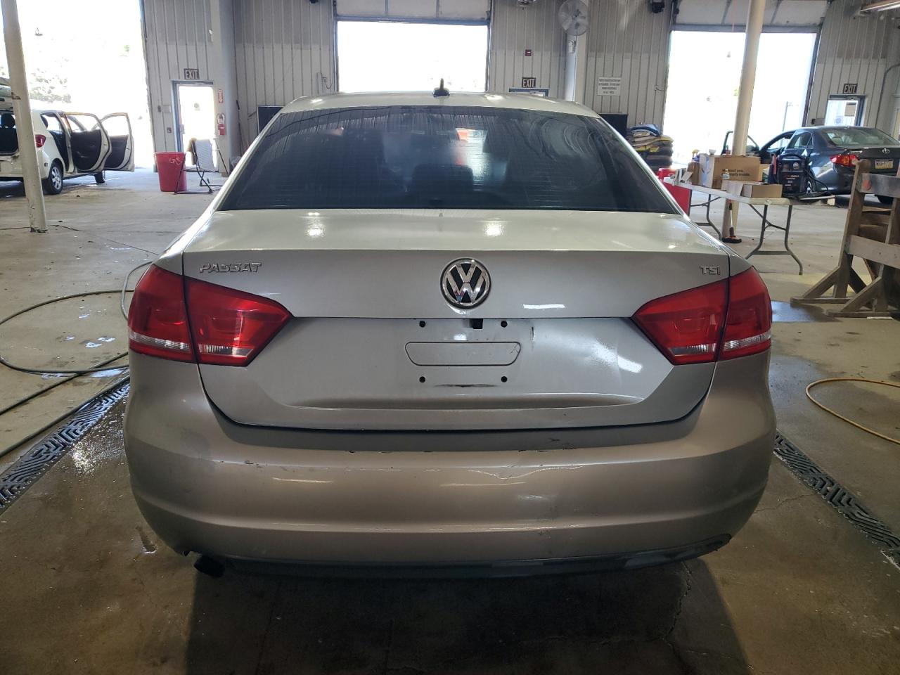 2014 Volkswagen Passat S VIN: 1VWAT7A31EC022976 Lot: 84904285