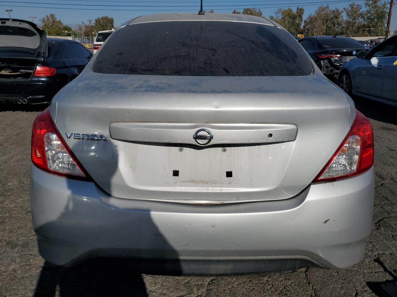 2016 Nissan Versa S VIN: 3N1CN7AP1GL879995 Lot: 82295145