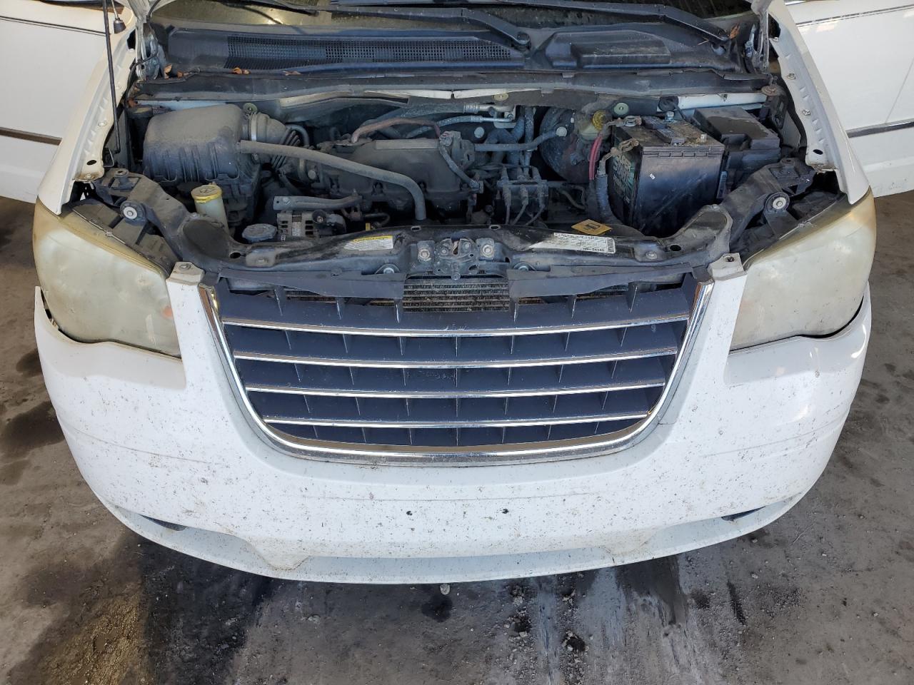 2010 Chrysler Town & Country Touring VIN: 2A4RR5D11AR315324 Lot: 85564635