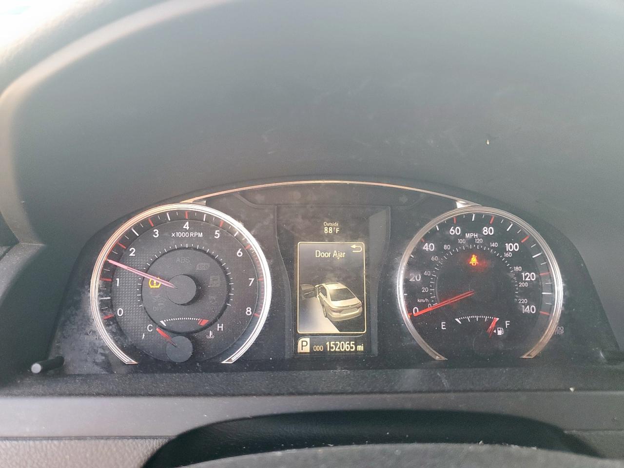 2016 Toyota Camry Le VIN: 4T1BF1FK1GU611806 Lot: 81903085