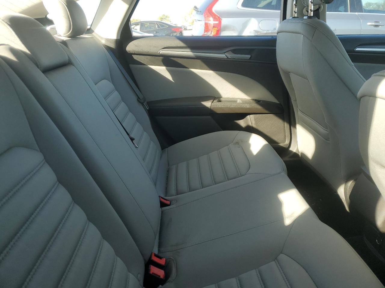 2014 Ford Fusion S VIN: 1FA6P0G77E5364330 Lot: 81044225