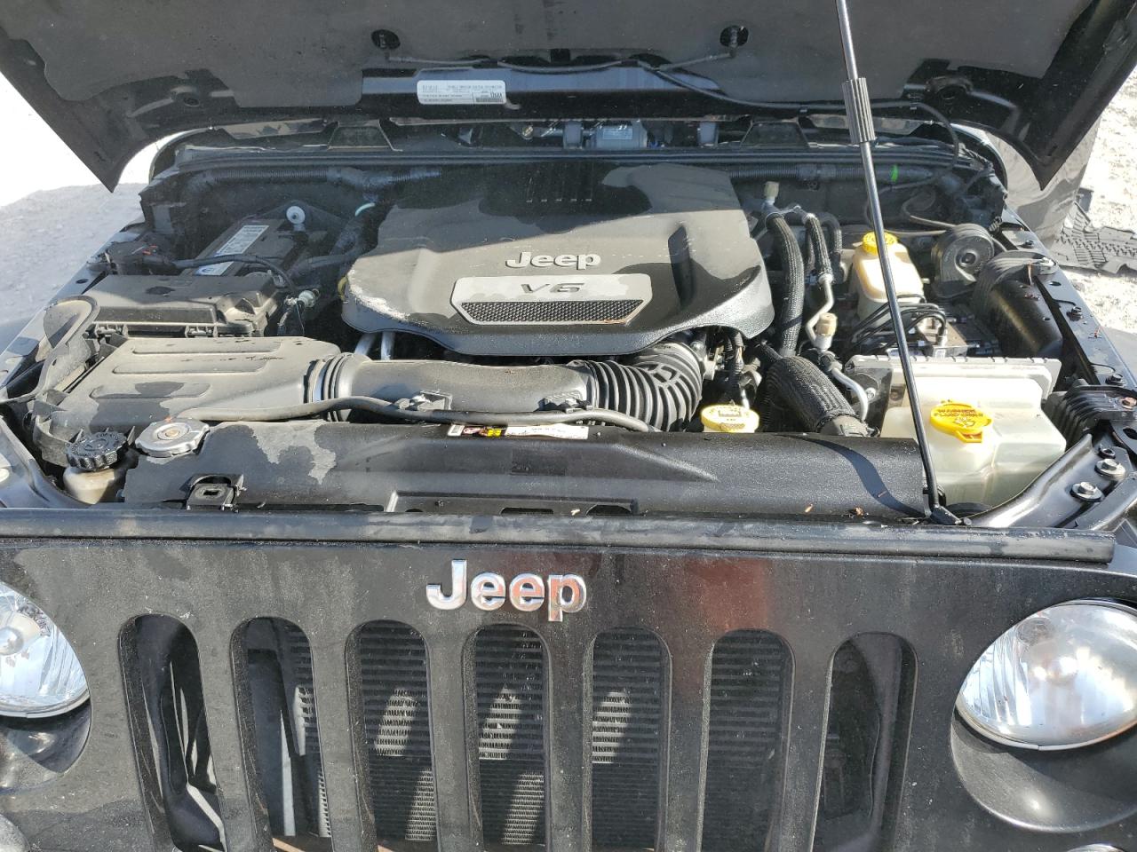 2015 Jeep Wrangler Unlimited Rubicon VIN: 1C4BJWFG7FL672609 Lot: 85299665