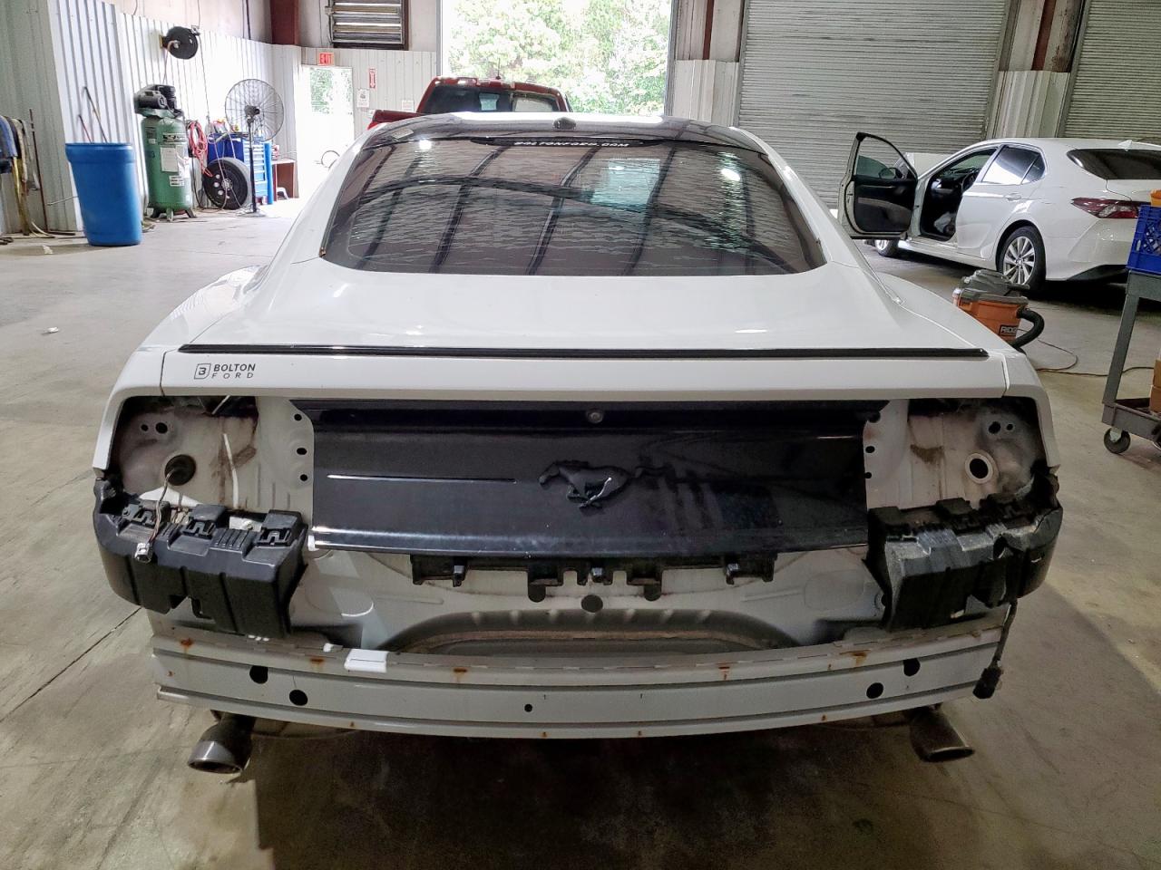 2019 Ford Mustang VIN: 1FA6P8TH4K5197112 Lot: 81953405