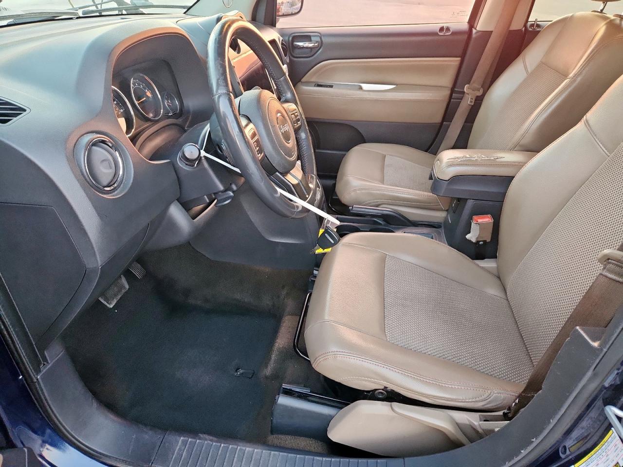 2014 Jeep Compass Latitude VIN: 1C4NJCEB7ED559625 Lot: 82203635