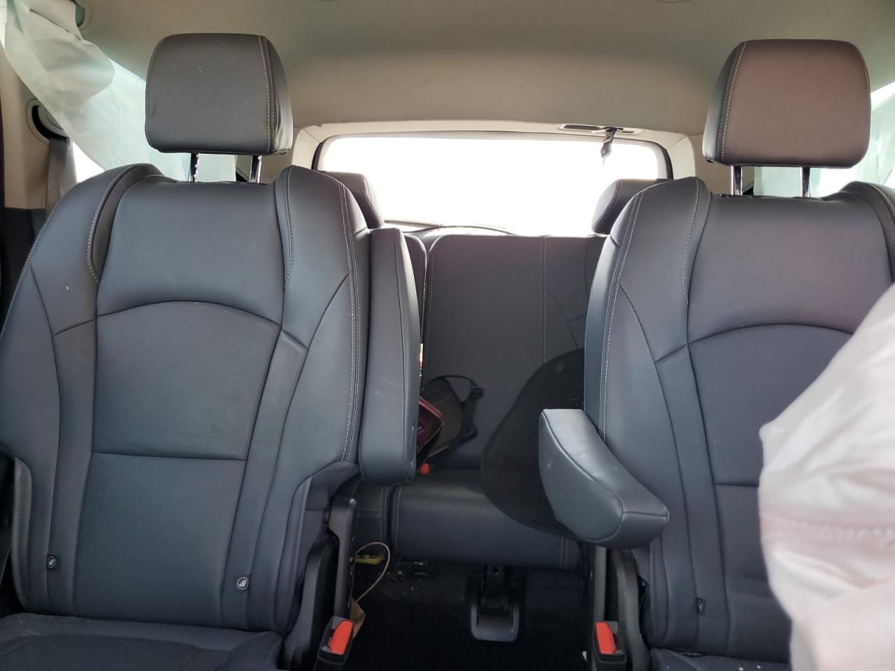 2019 Buick Enclave Essence VIN: 5GAERBKW9KJ303575 Lot: 87039395