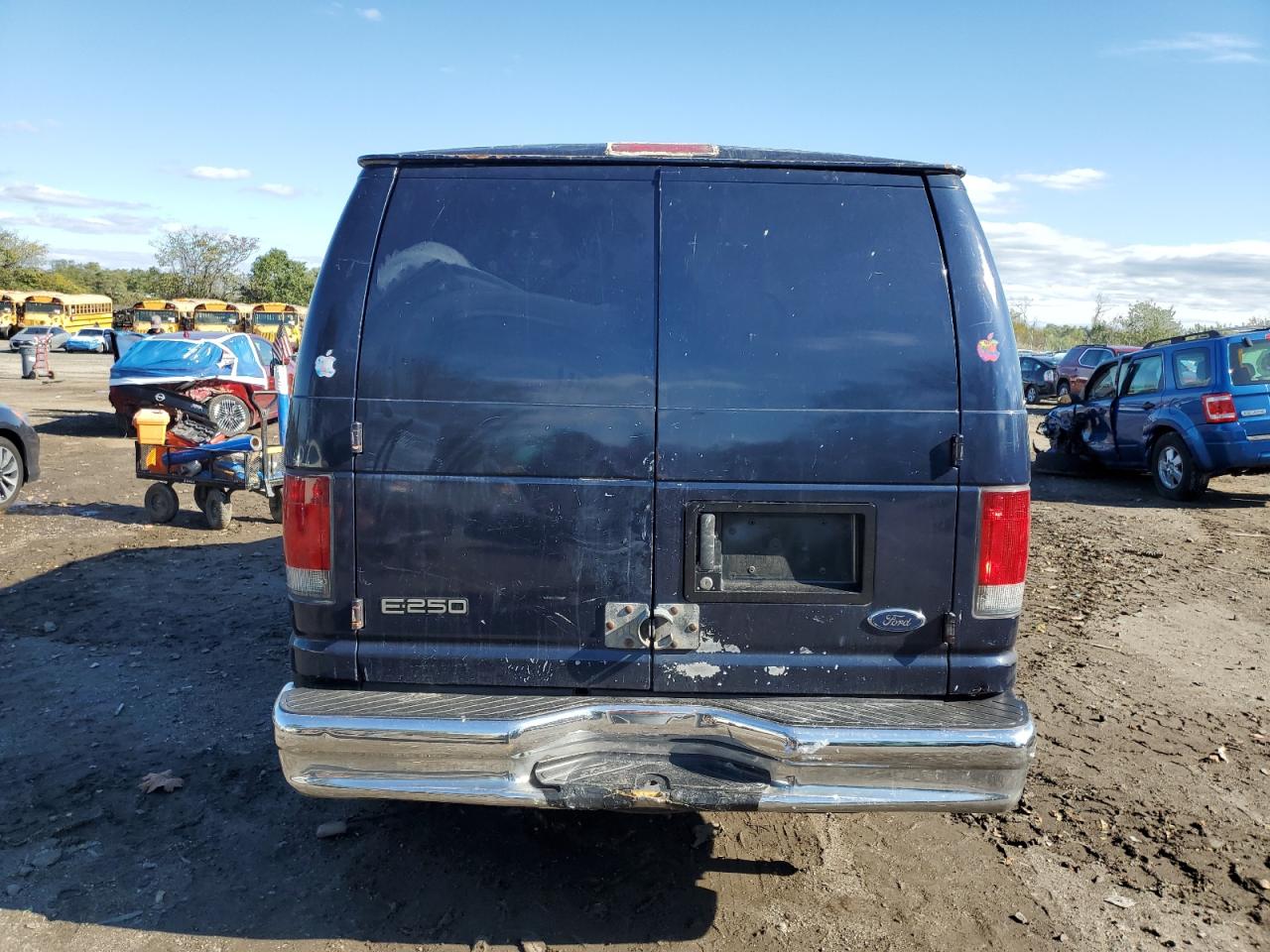 2002 Ford Econoline E250 Van VIN: 1FTNE24222HA83305 Lot: 85668465