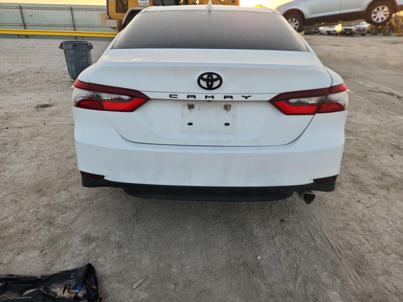 2021 Toyota Camry Le VIN: 4T1C11AK3MU434066 Lot: 85850475