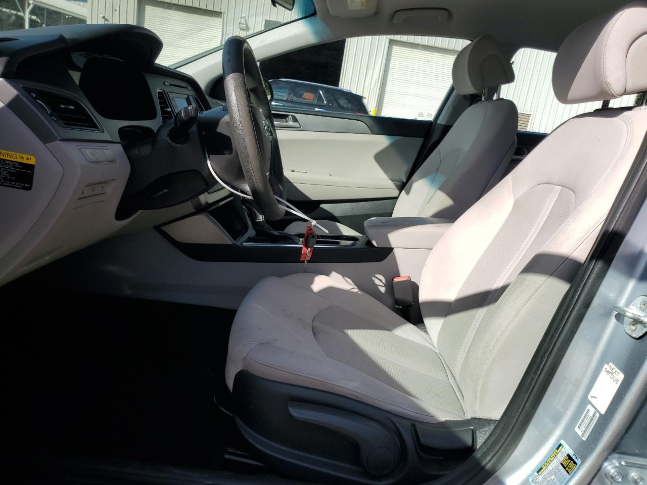 2017 Hyundai Sonata Se VIN: 5NPE24AFXHH548323 Lot: 84442155