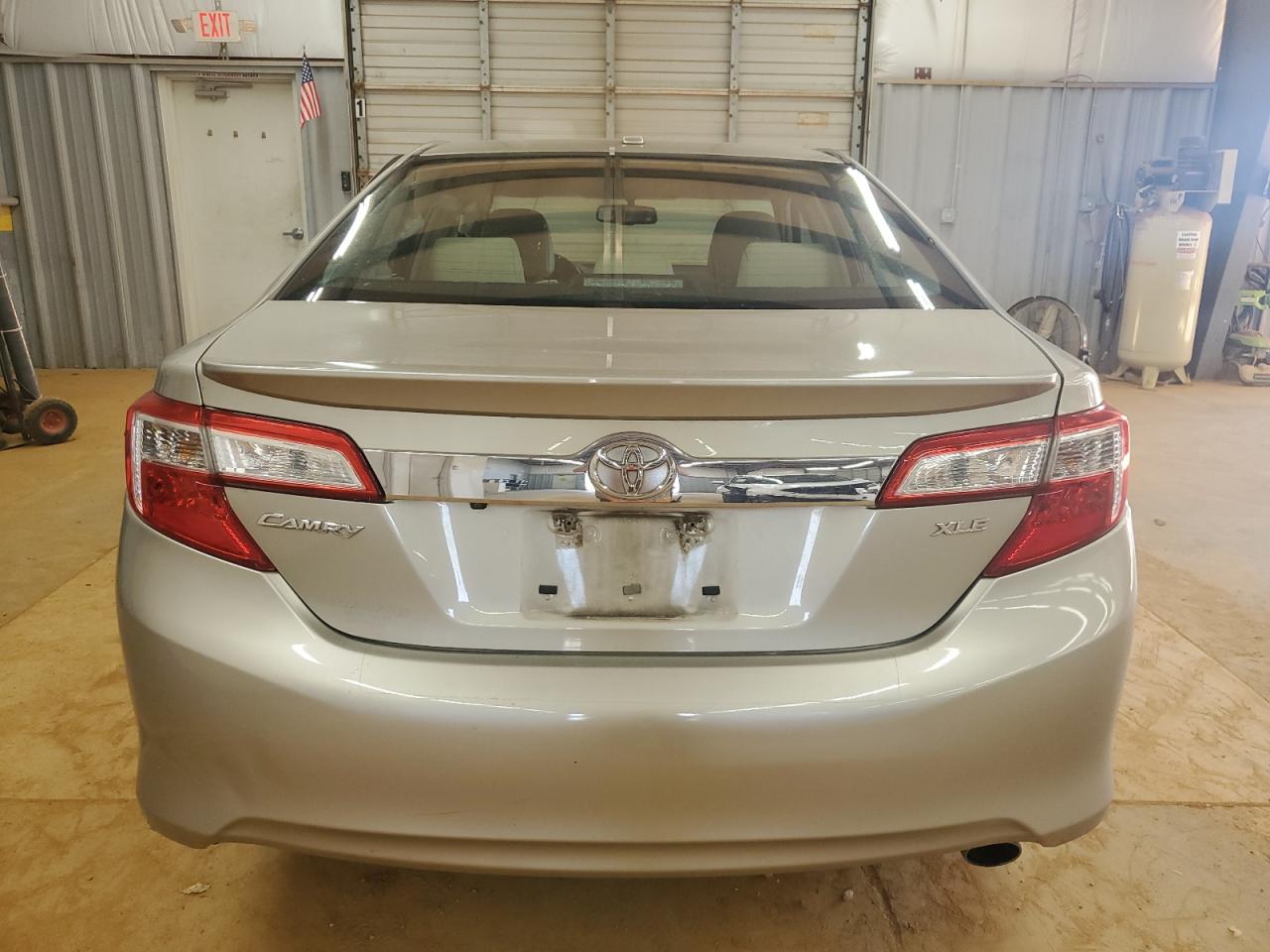 2014 Toyota Camry L VIN: 4T4BF1FK6ER374037 Lot: 84810215