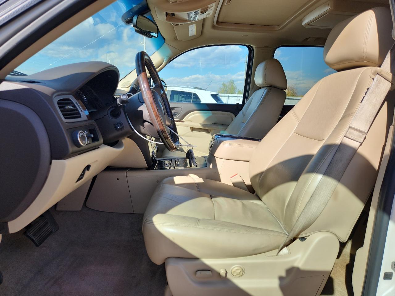 2013 GMC Yukon Xl Denali VIN: 1GKS2MEF9DR360882 Lot: 87124145