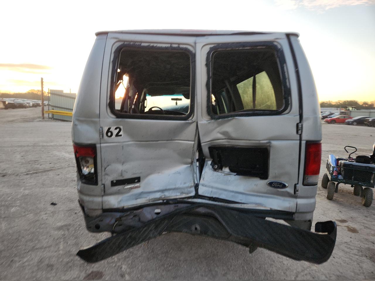 2006 Ford Econoline E350 Super Duty Wagon VIN: 1FBSS31L26DA38008 Lot: 90032585